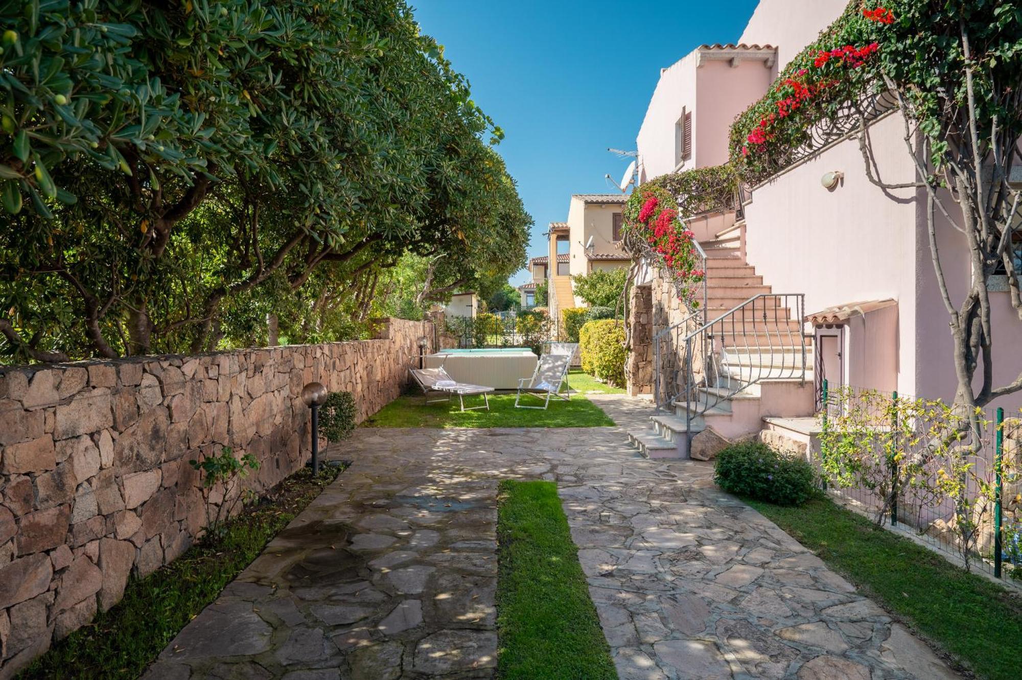 Villetta Bouganville Budoni Exterior photo